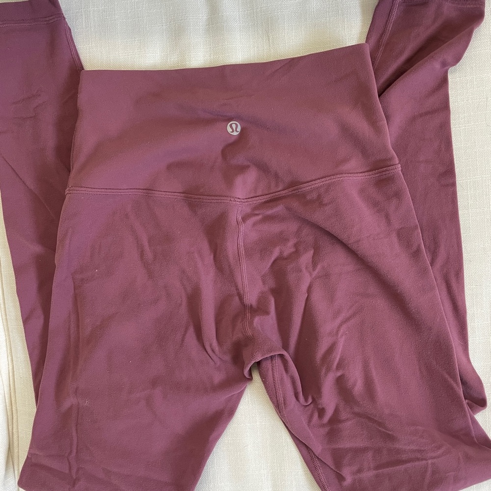 Lululemon align 28”